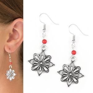 Silver dainty flower earring